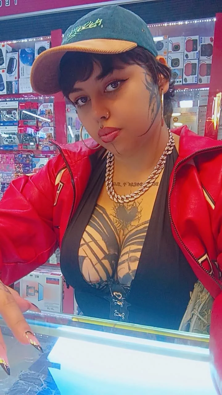 XXX Porn Photo of Nude Marlbooro_rojoo 4
