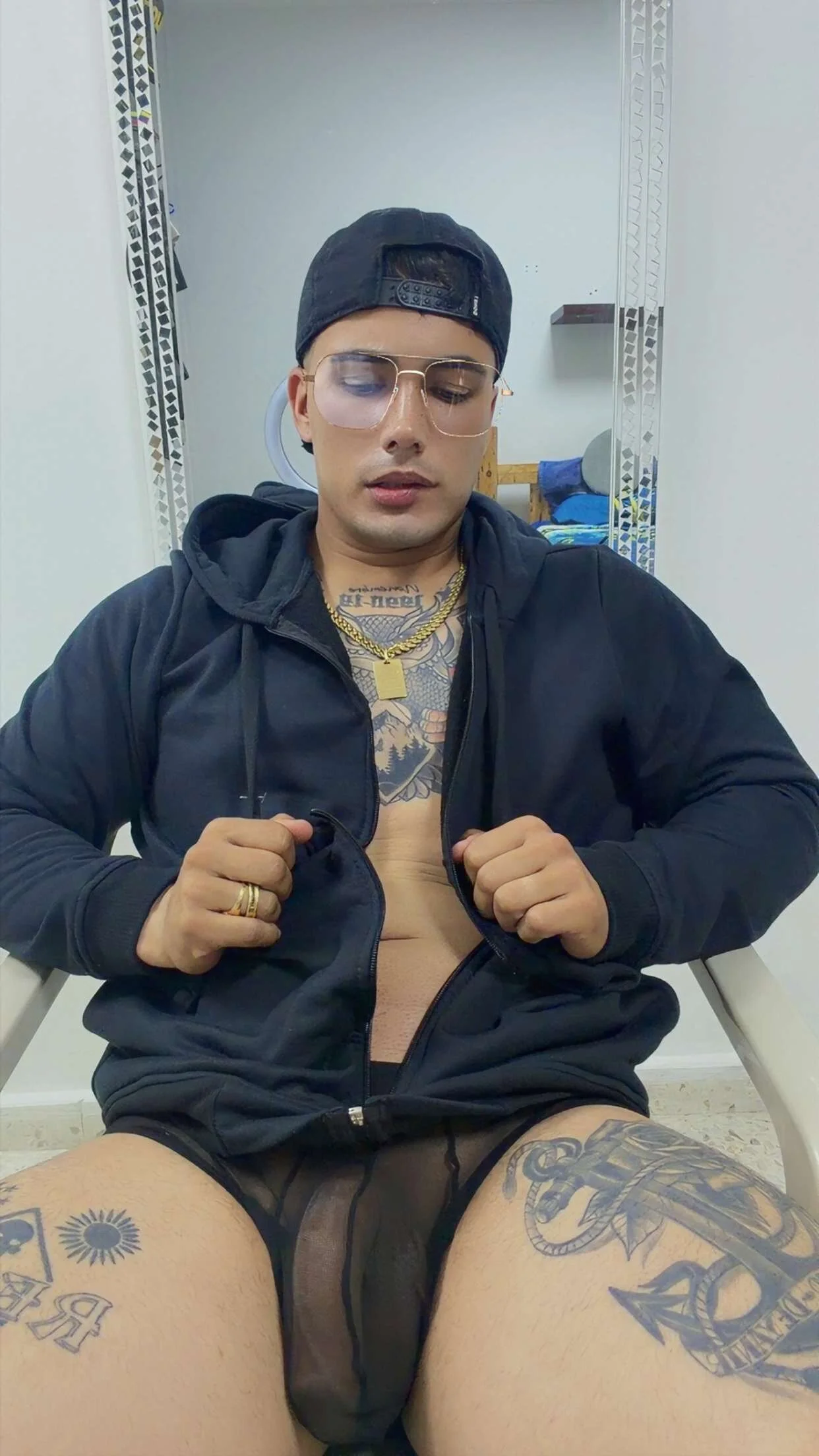 XXX Porn Photo of Nude VALRY69 1