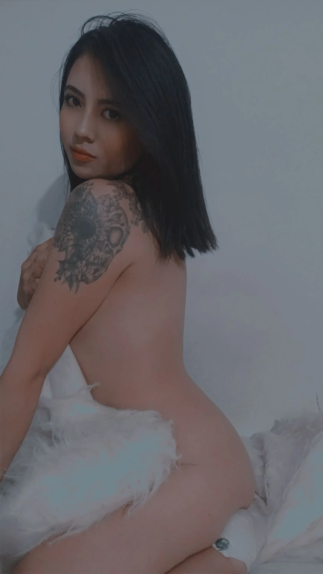 XXX Porn Photo of Nude Little_Swan 3