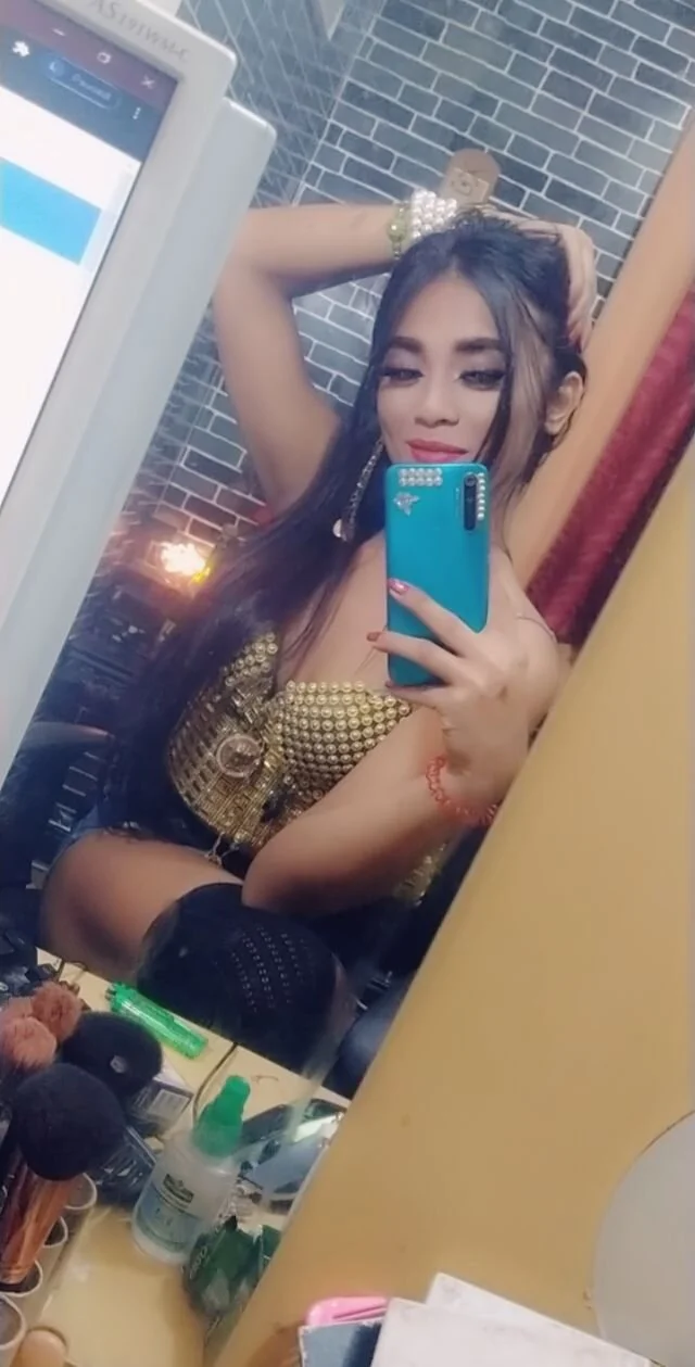 XXX Porn Photo of Nude urtransmistressx 13