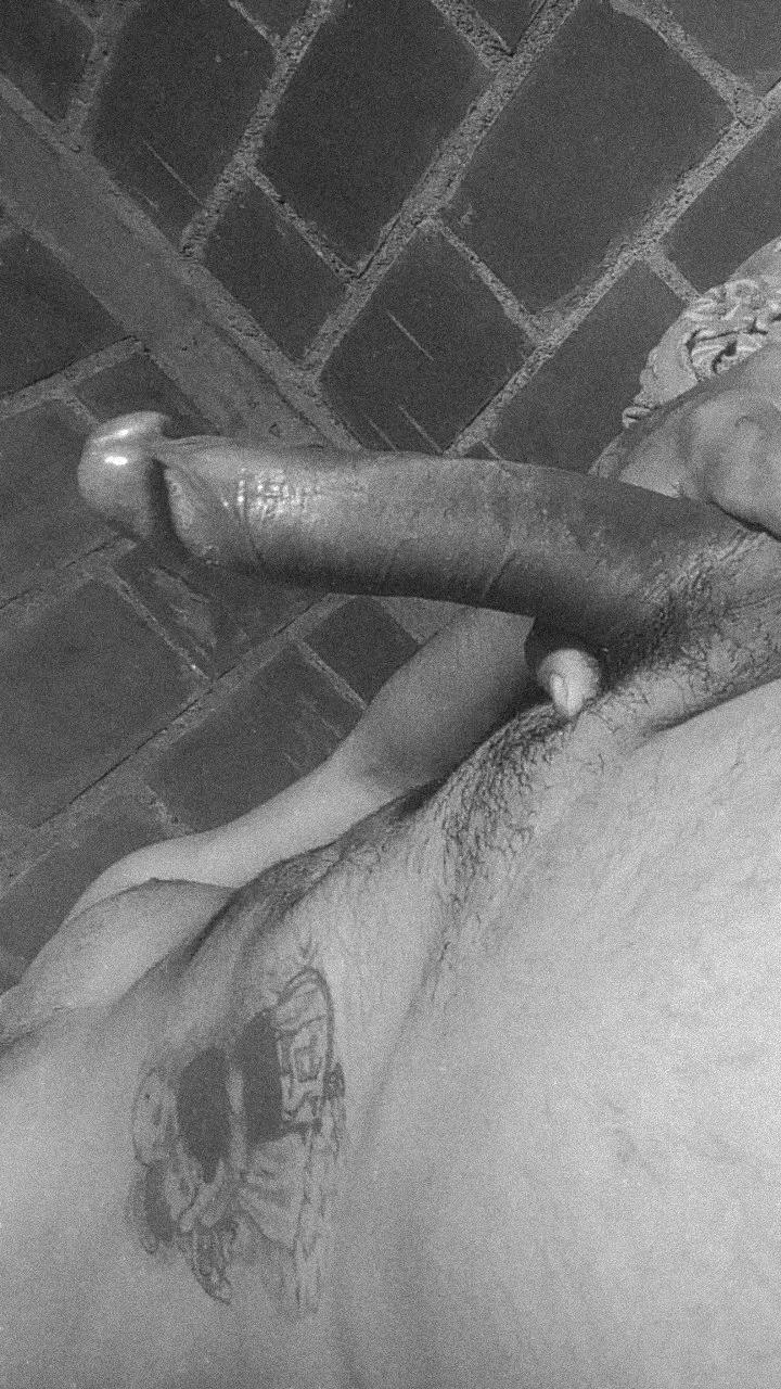 XXX Porn Photo of Nude eldelmienbrogrueso 1