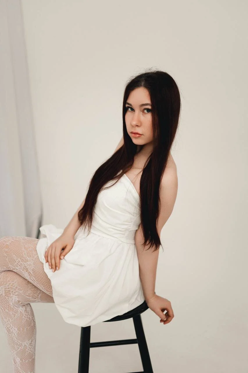 XXX Porn Photo of Nude GeorgannVerplanck 4