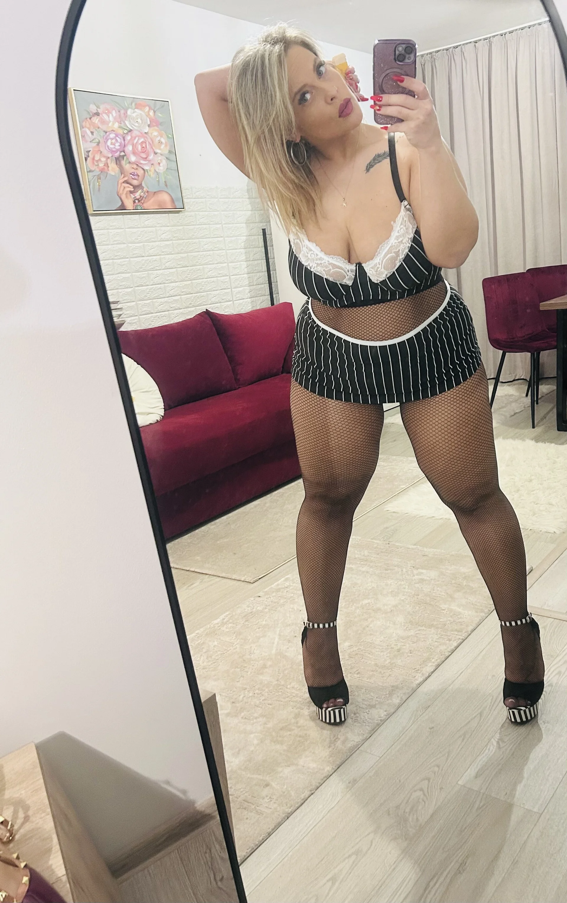 XXX Porn Photo of Nude ZoeMesmerizee 545
