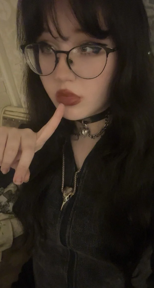 XXX Porn Photo of Nude Laura__Wilson 3