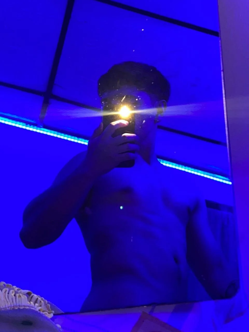 XXX Porn Photo of Nude Leoo_Miller 3