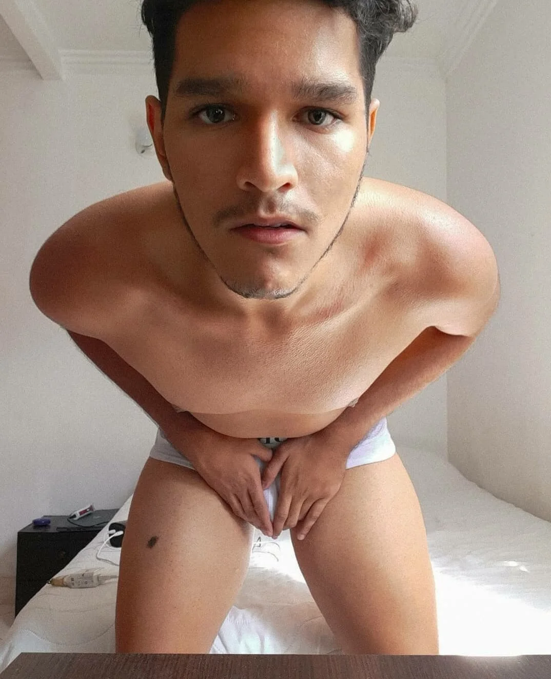 XXX Porn Photo of Nude die_mond 18