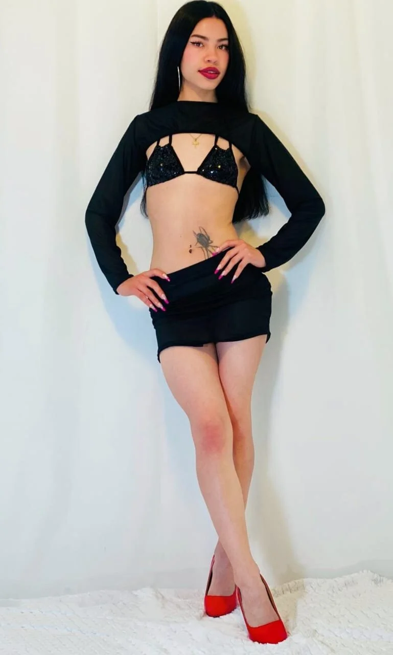 XXX Porn Photo of Nude Nanis_James 16