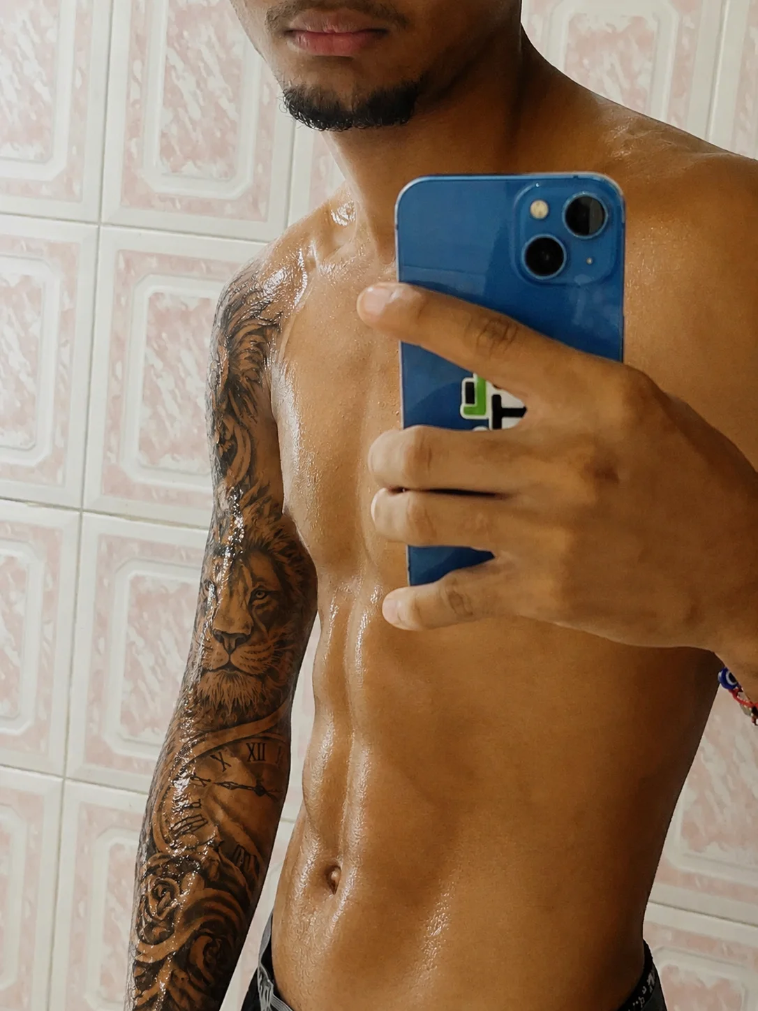 XXX Porn Photo of Nude Aleury_hoot 1