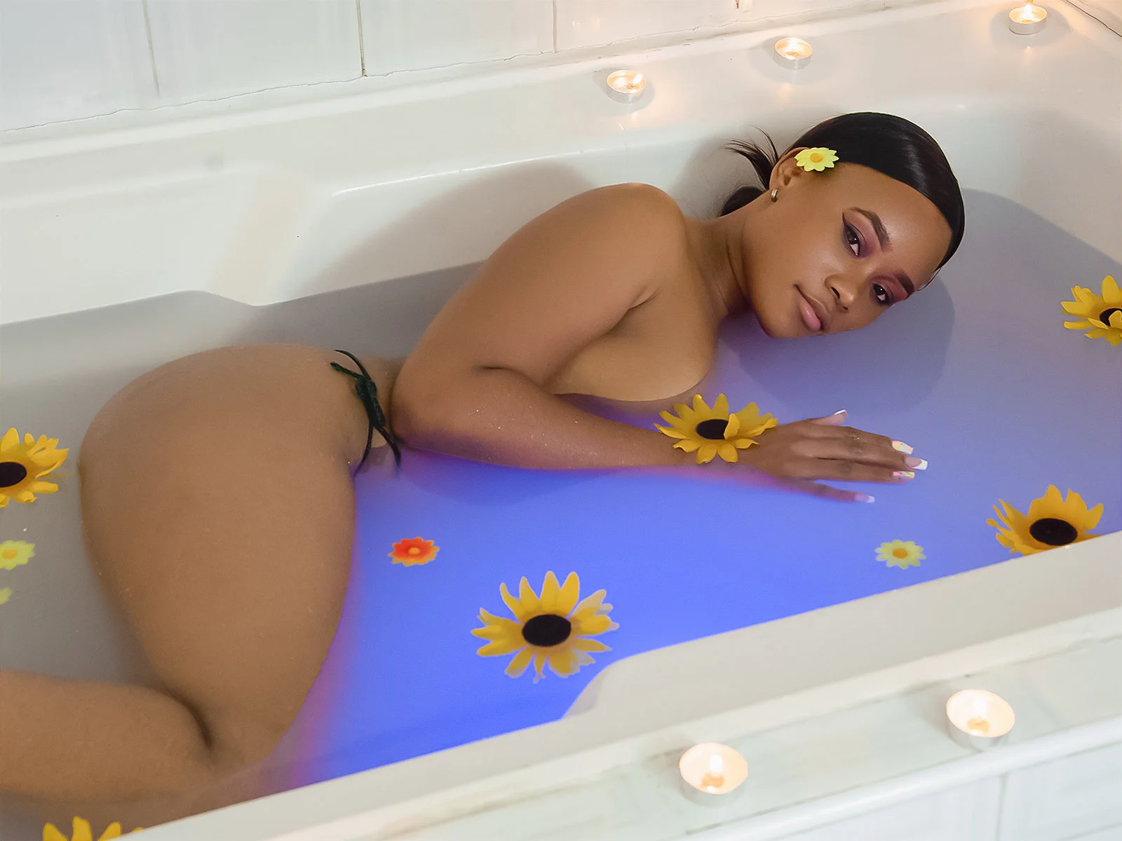 XXX Porn Photo of Nude HallyBans 46