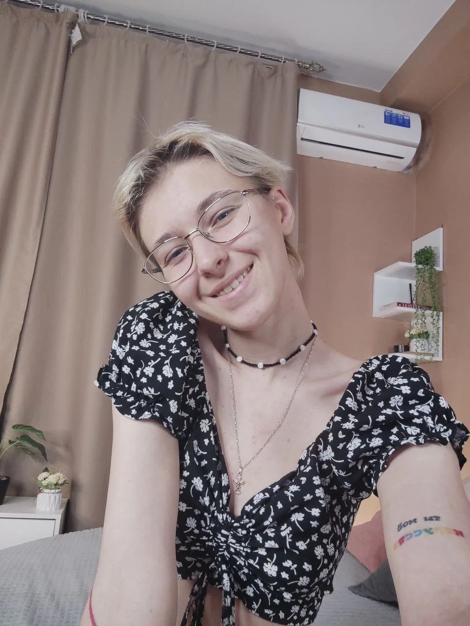 XXX Porn Photo of Nude Sharlikiss 5