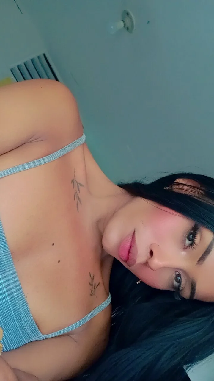 XXX Porn Photo of Nude CoralineSweett 4