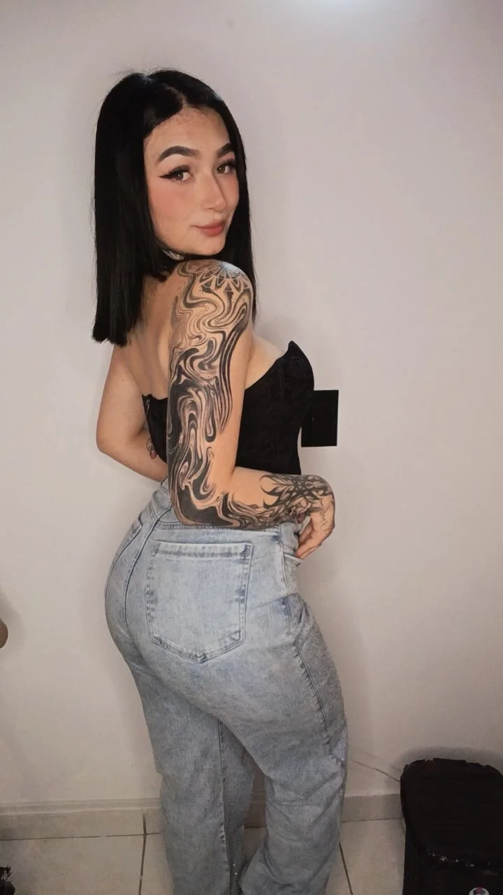 XXX Porn Photo of Nude Ashleyy_Morgann 1