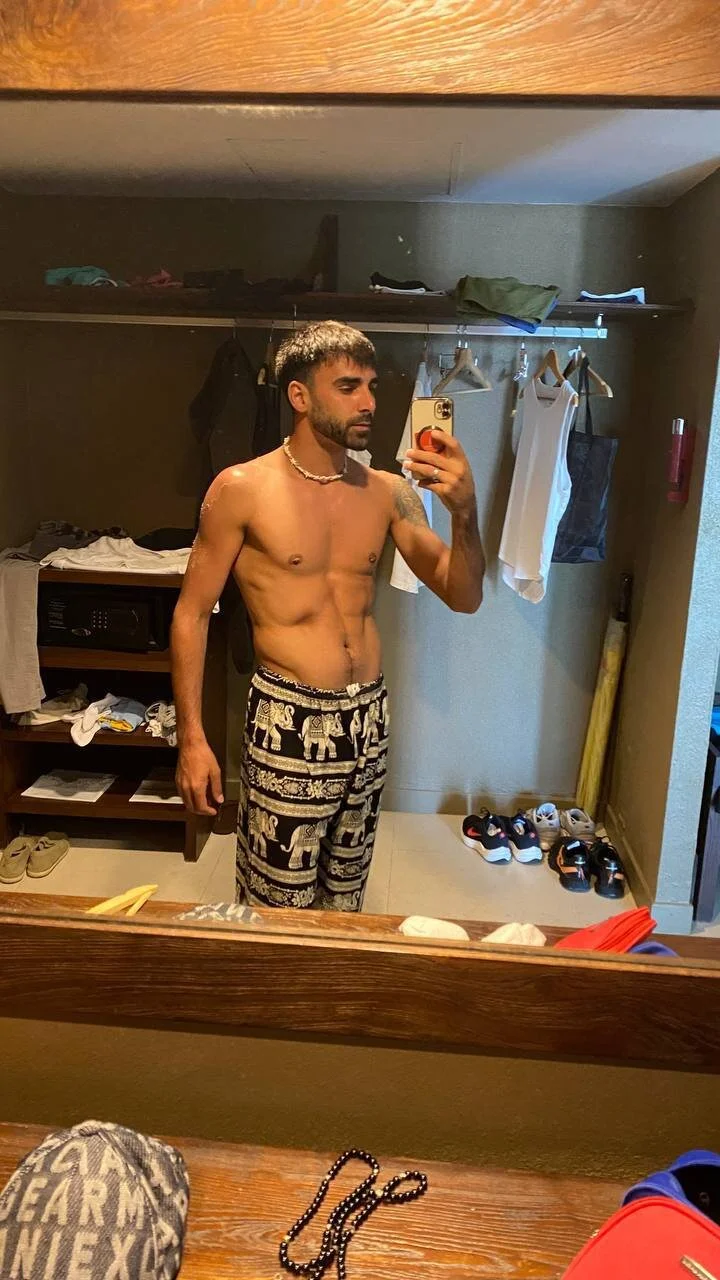 XXX Porn Photo of Nude Mateo_gray 1