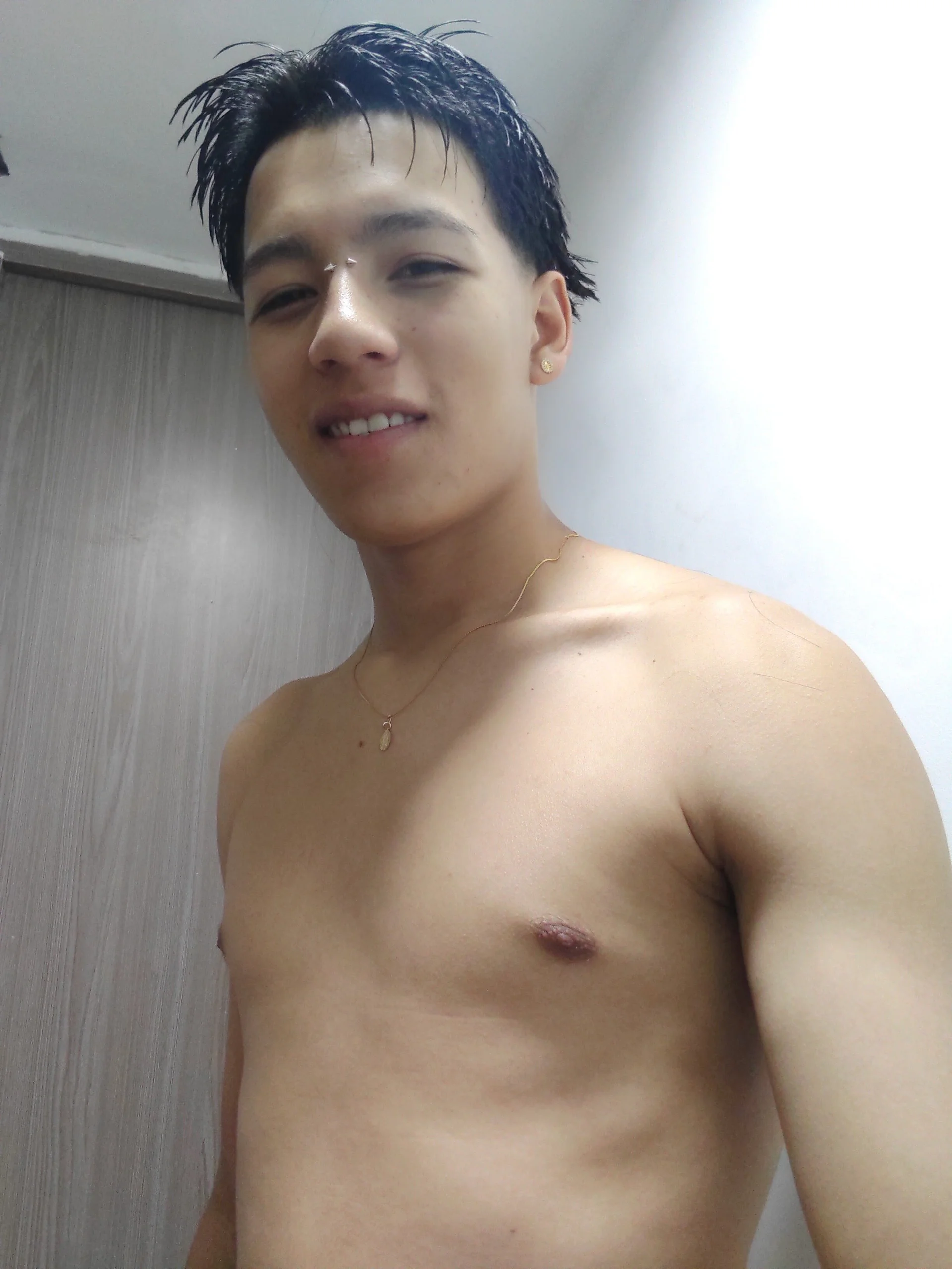 XXX Porn Photo of Nude CRYBYT9 10