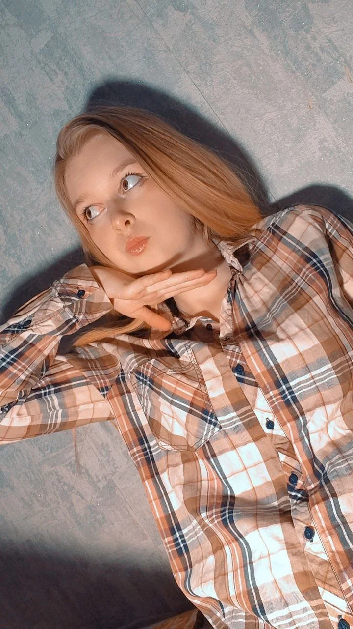 XXX Porn Photo of Nude LiaVibes 12