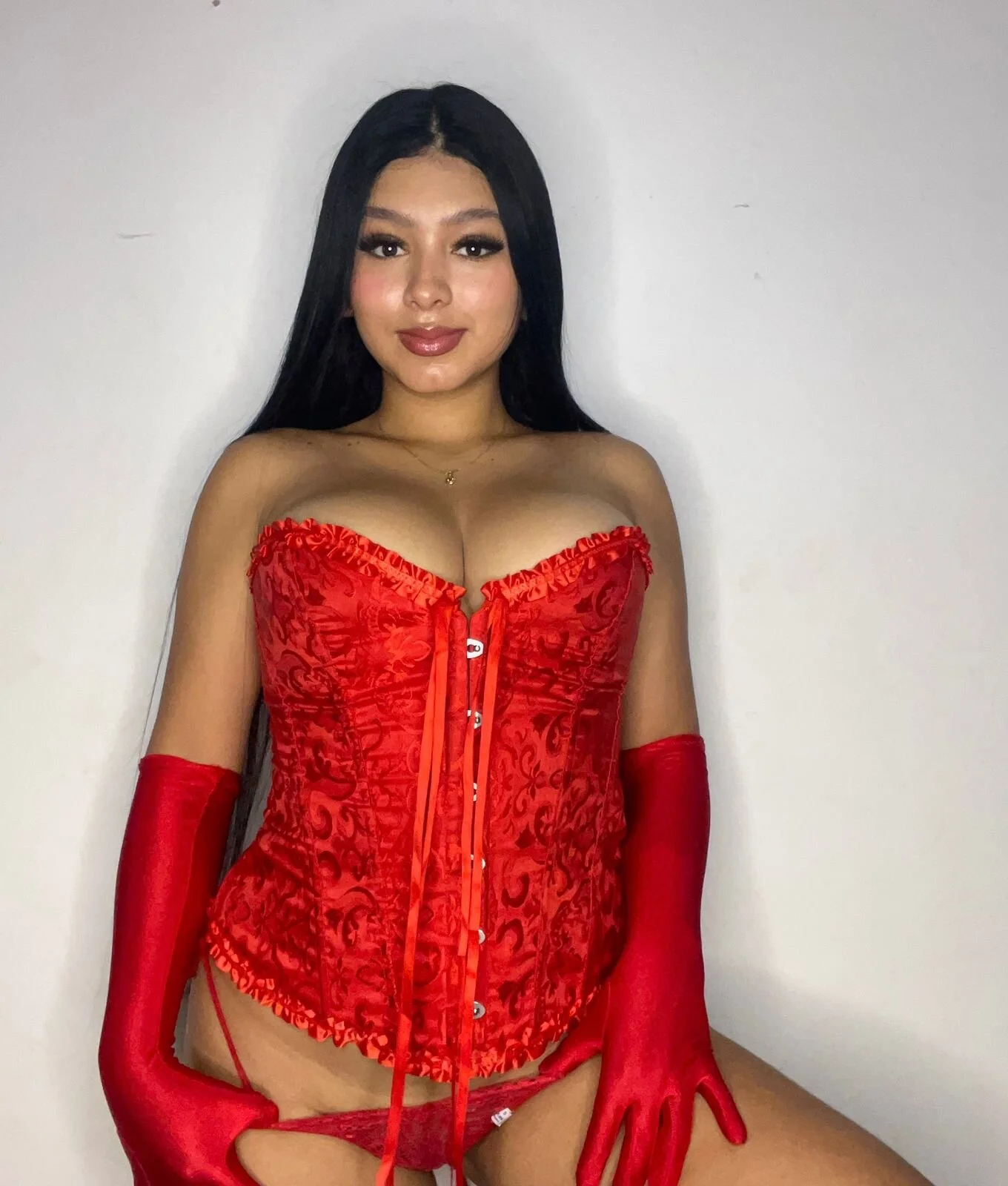 XXX Porn Photo of Nude allisonpariss 11