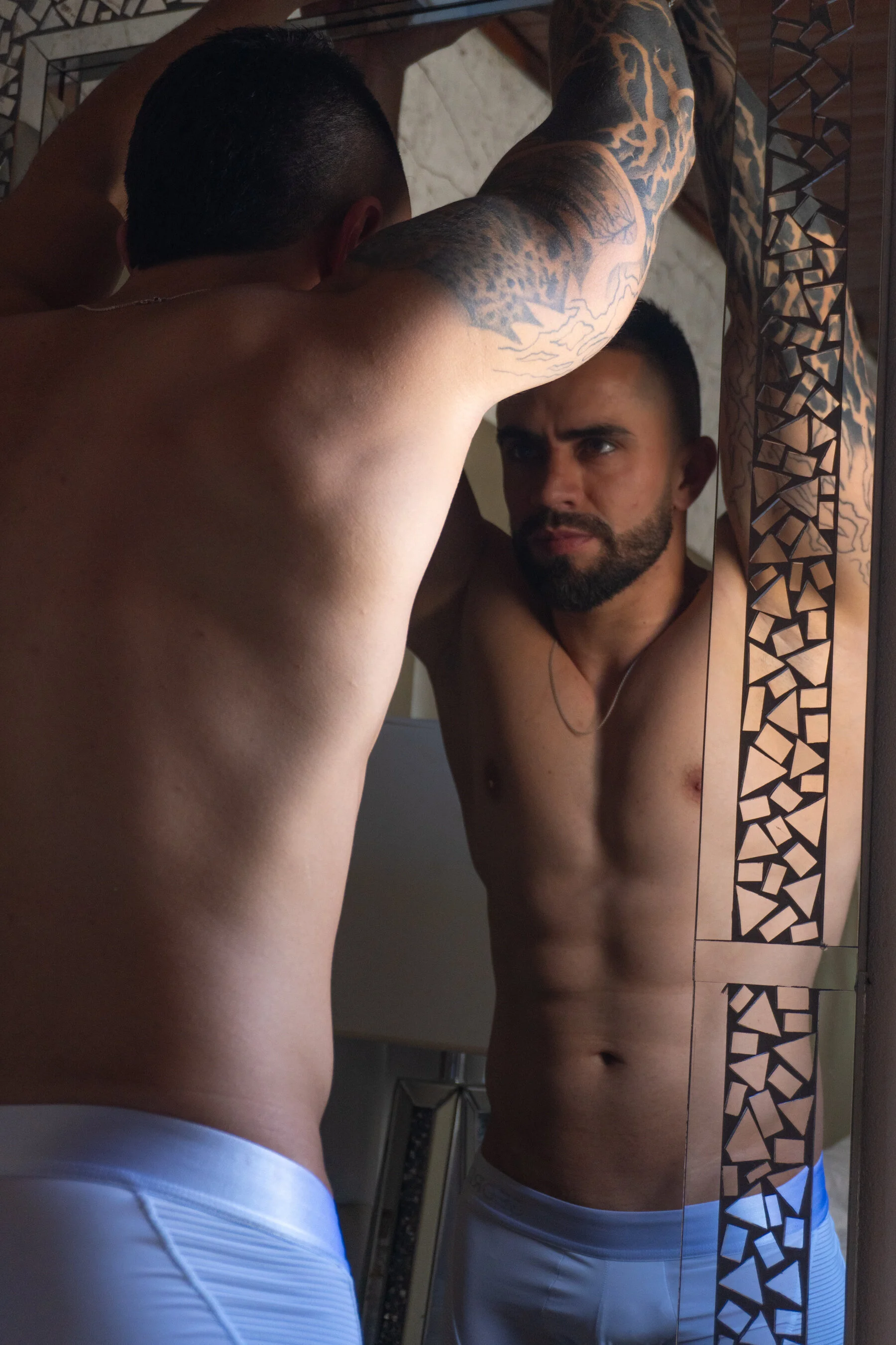 XXX Porn Photo of Nude tony_goldstein 2