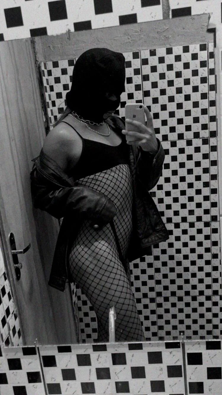 XXX Porn Photo of Nude ofjuliaa 2