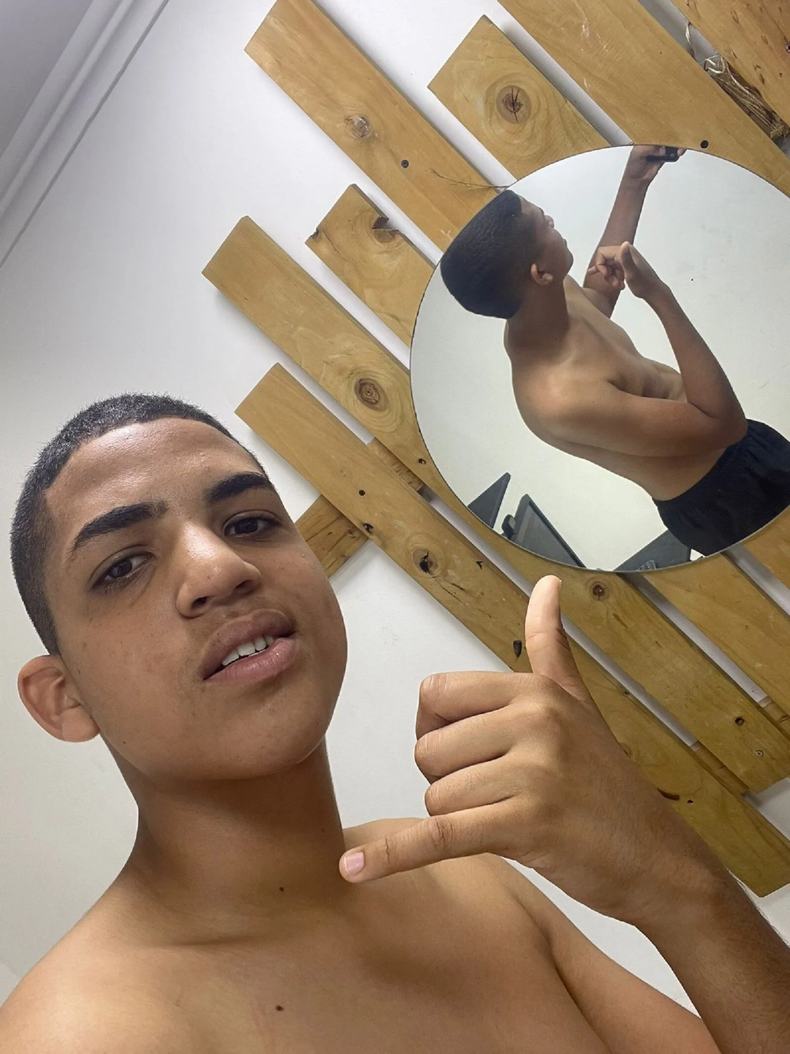 XXX Porn Photo of Nude Lukaz_Caballero 10