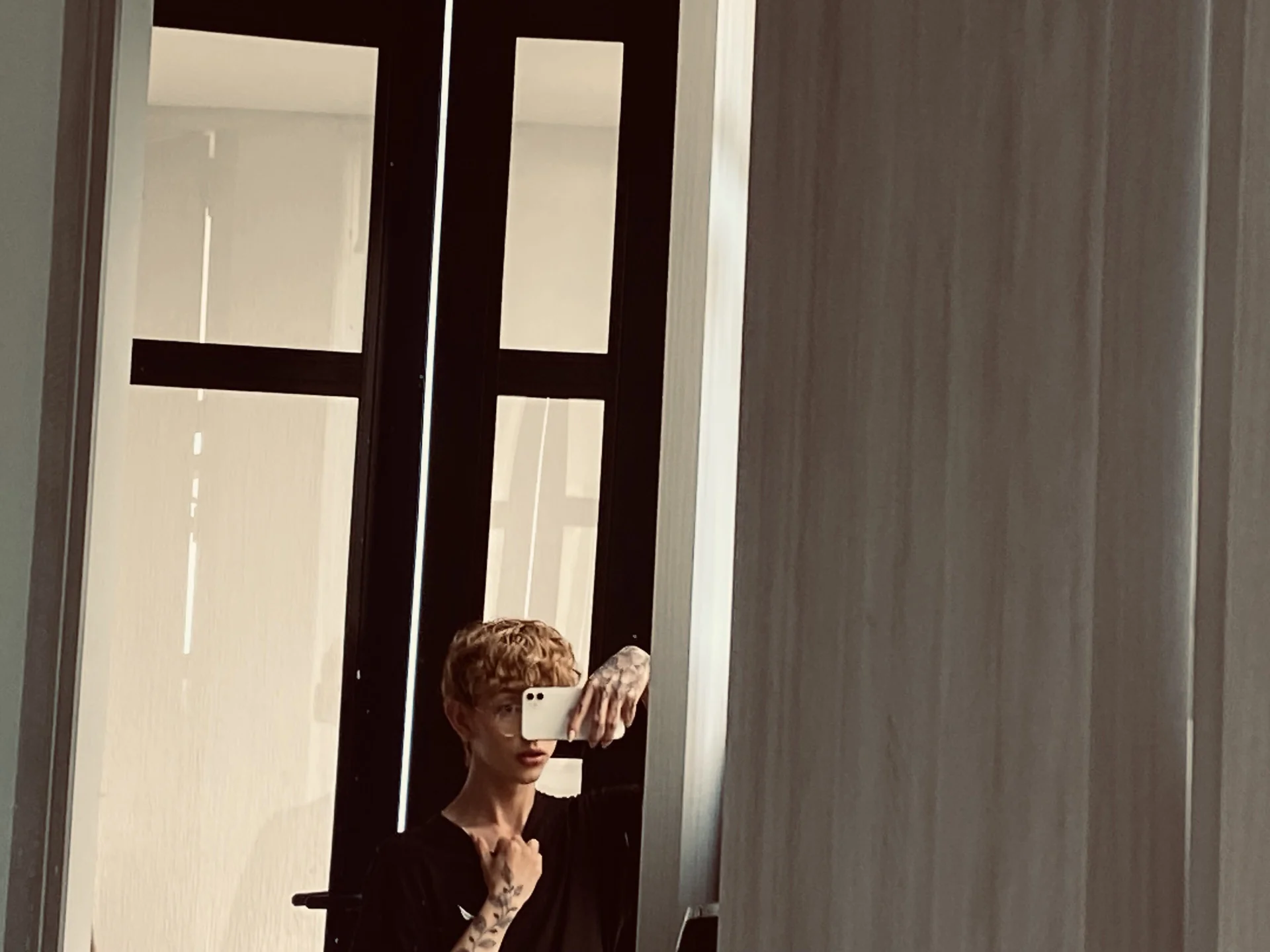 XXX Porn Photo of Nude lyamthommpson 16