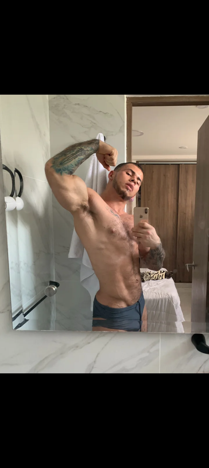 XXX Porn Photo of Nude dylan_jacobx 1