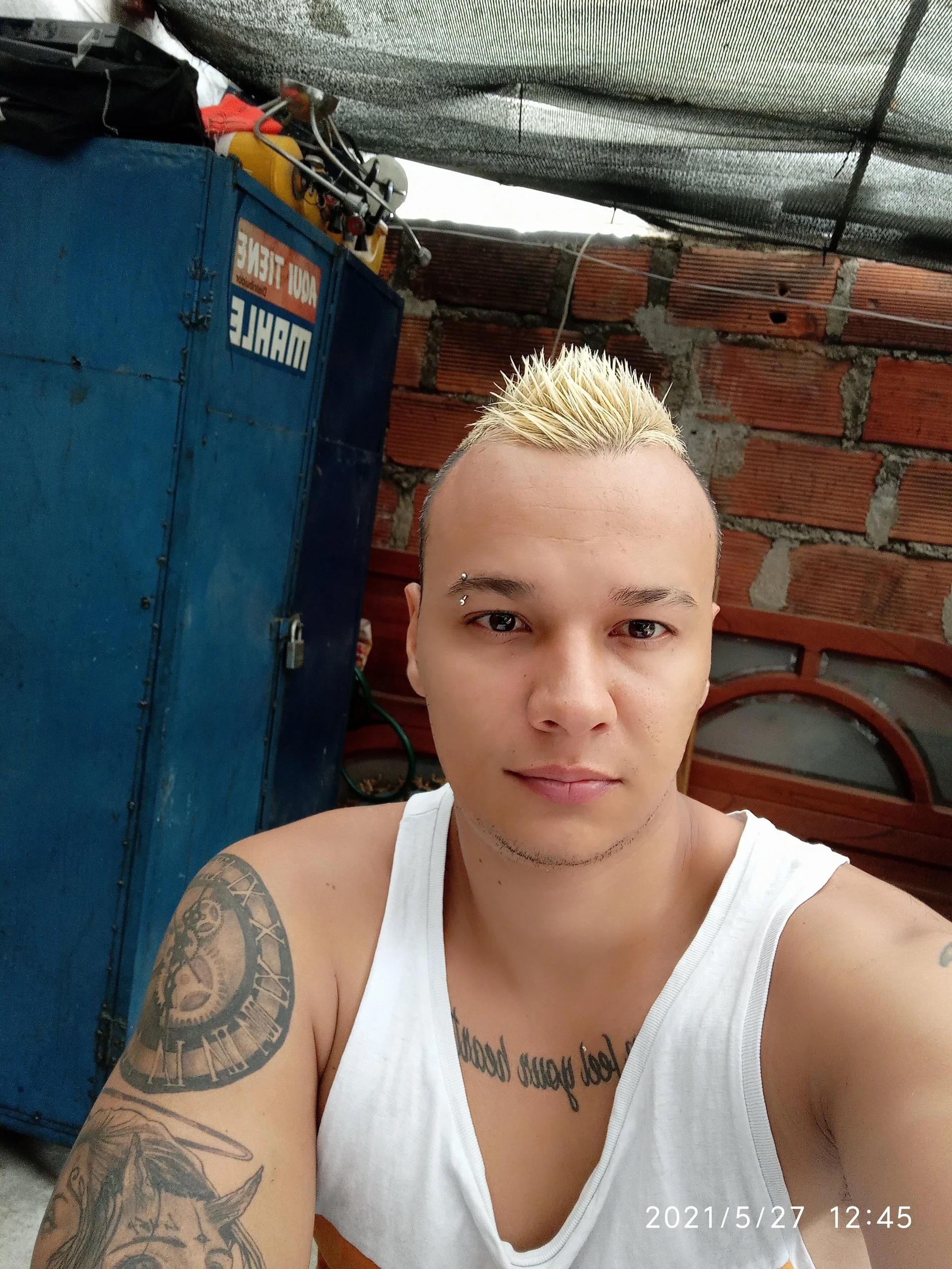 XXX Porn Photo of Nude damian_c12 11