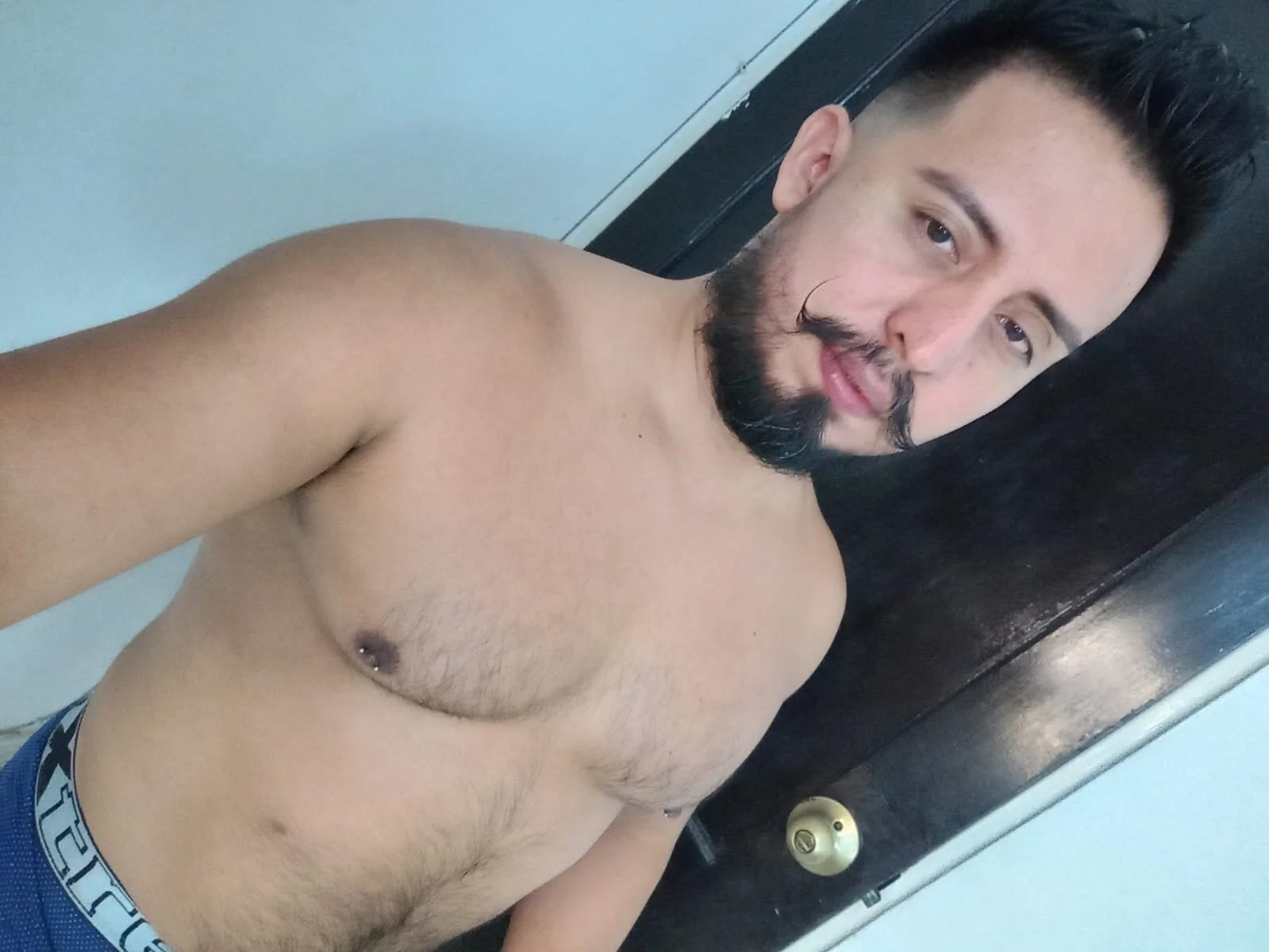XXX Porn Photo of Nude KalethBigDick 2222