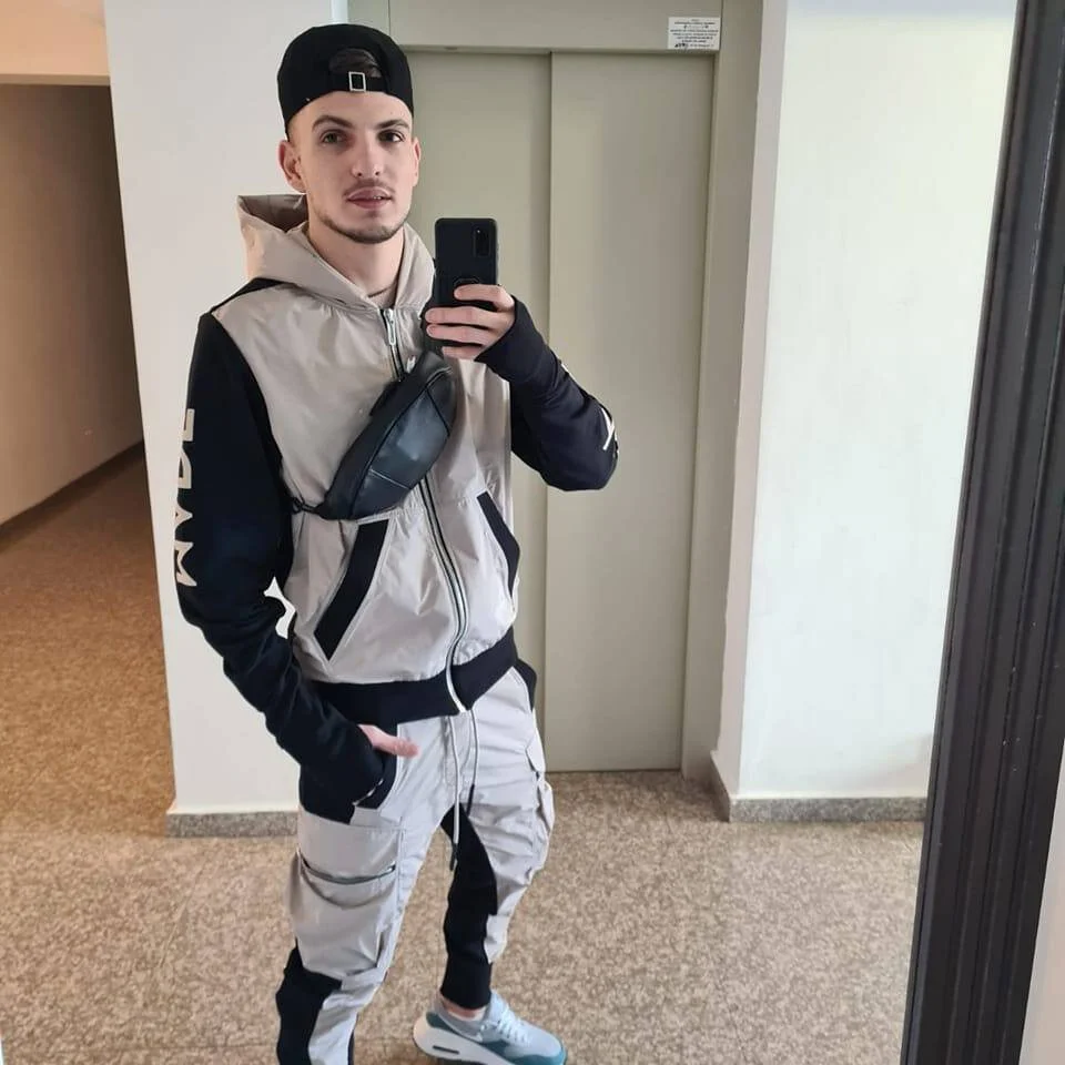 XXX Porn Photo of Nude Your_perfect_boy 6