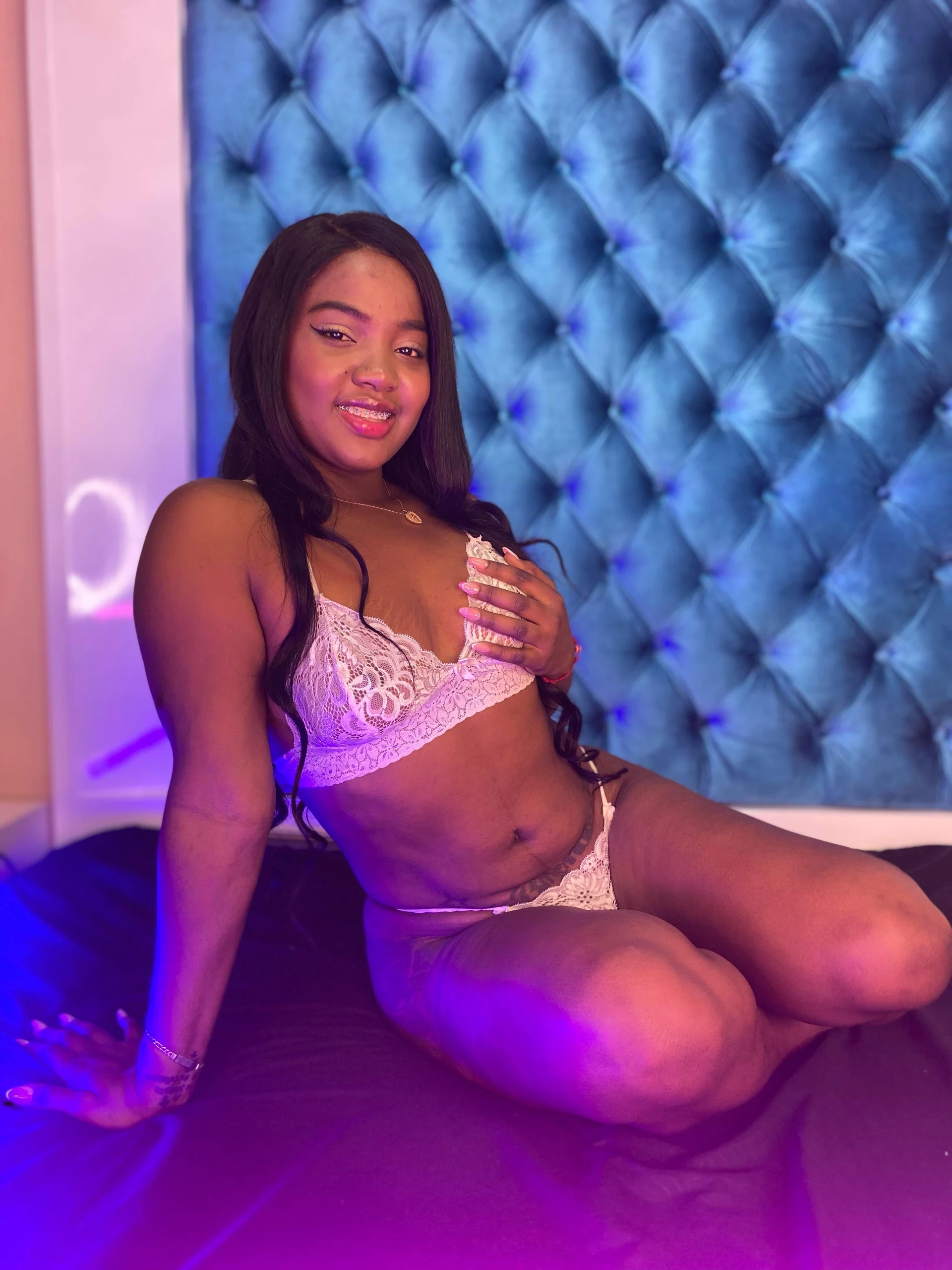 XXX Porn Photo of Nude CharityAdamss 8