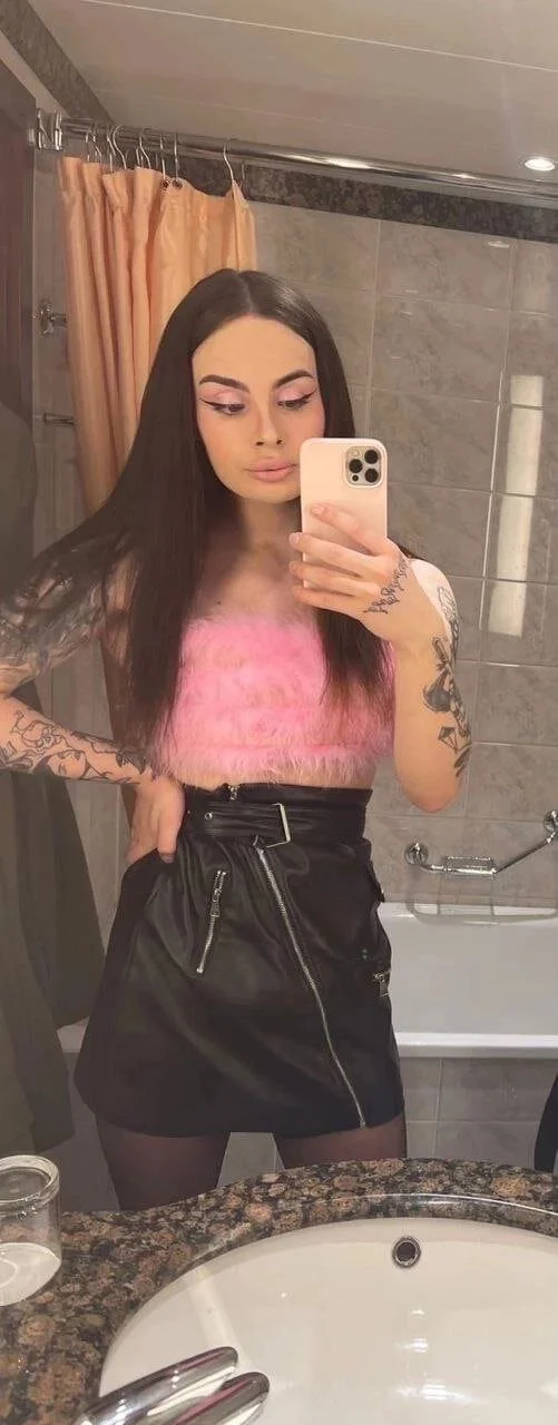 XXX Porn Photo of Nude Naughty_Cherry 2