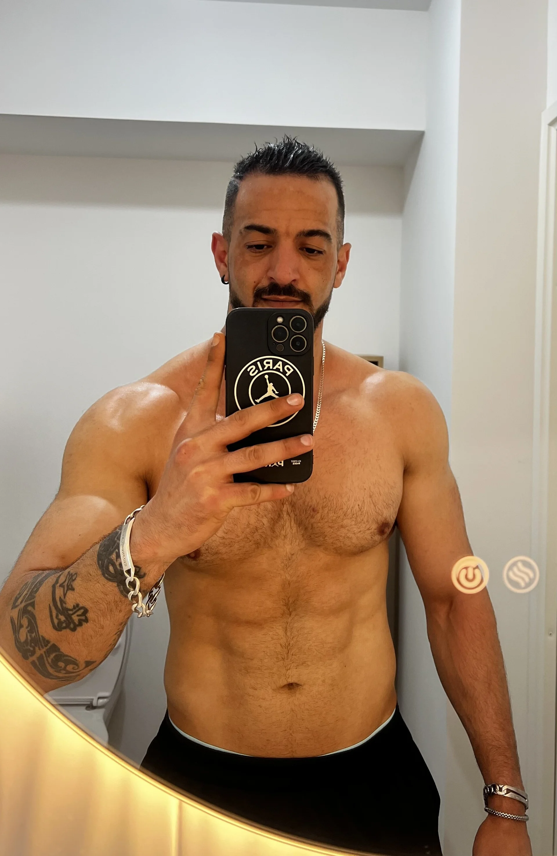 XXX Porn Photo of Nude Lionkech 3