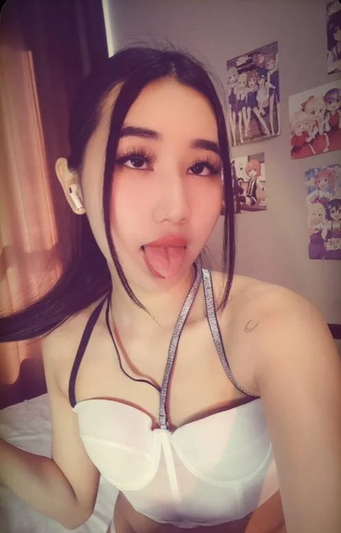XXX Porn Photo of Nude Lee_yoo 1