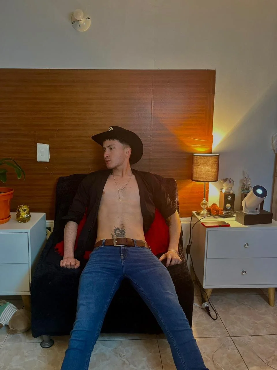XXX Porn Photo of Nude santyago_taylor 14