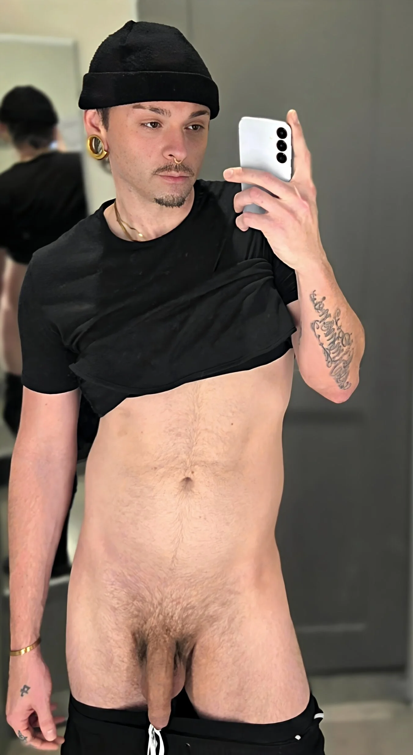 XXX Porn Photo of Nude Markski28 7