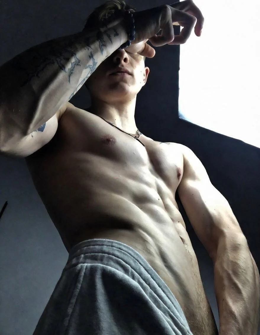 XXX Porn Photo of Nude TalkingHead_0_ 7