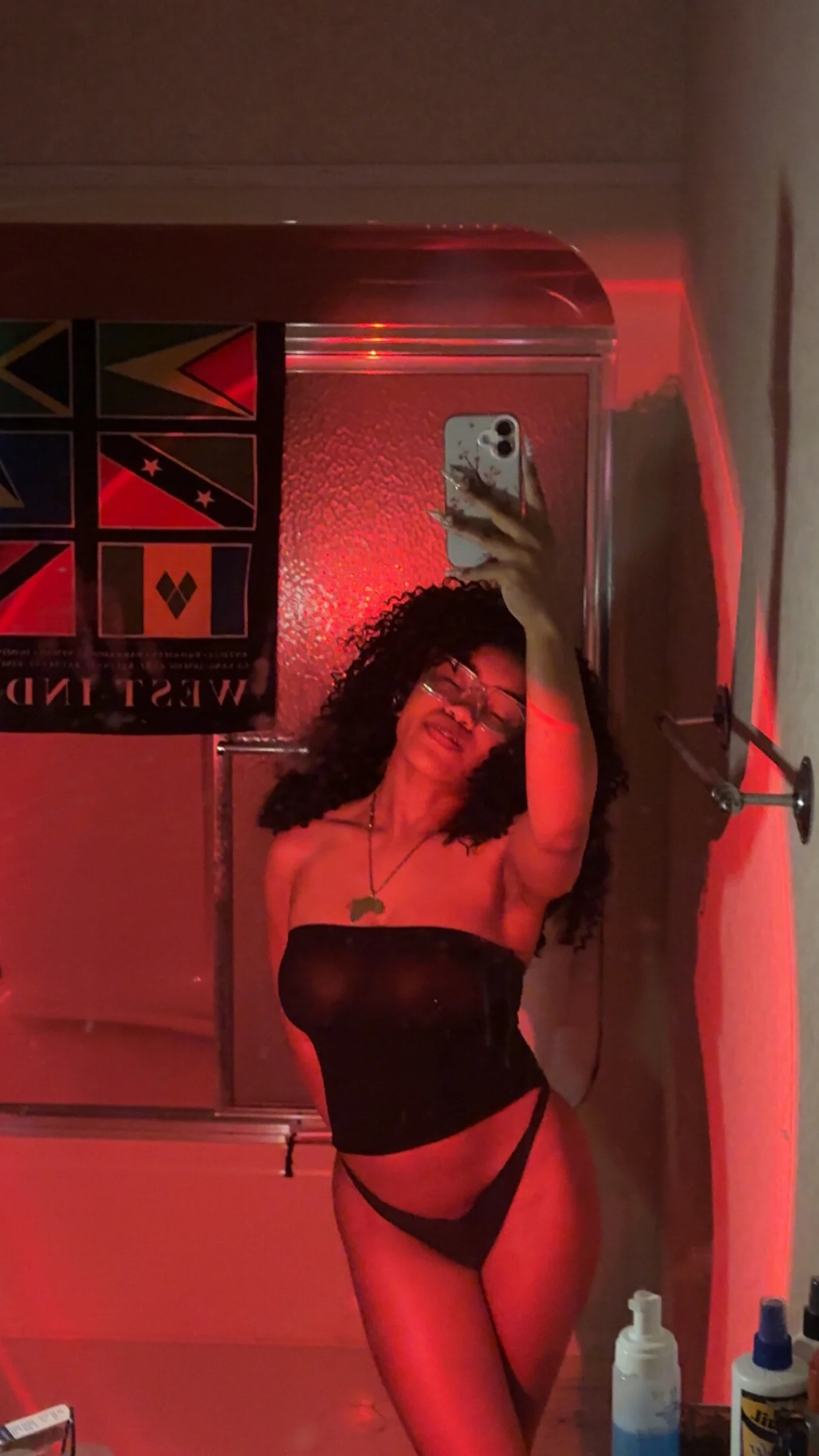 XXX Porn Photo of Nude lifeoftt_19xx 74