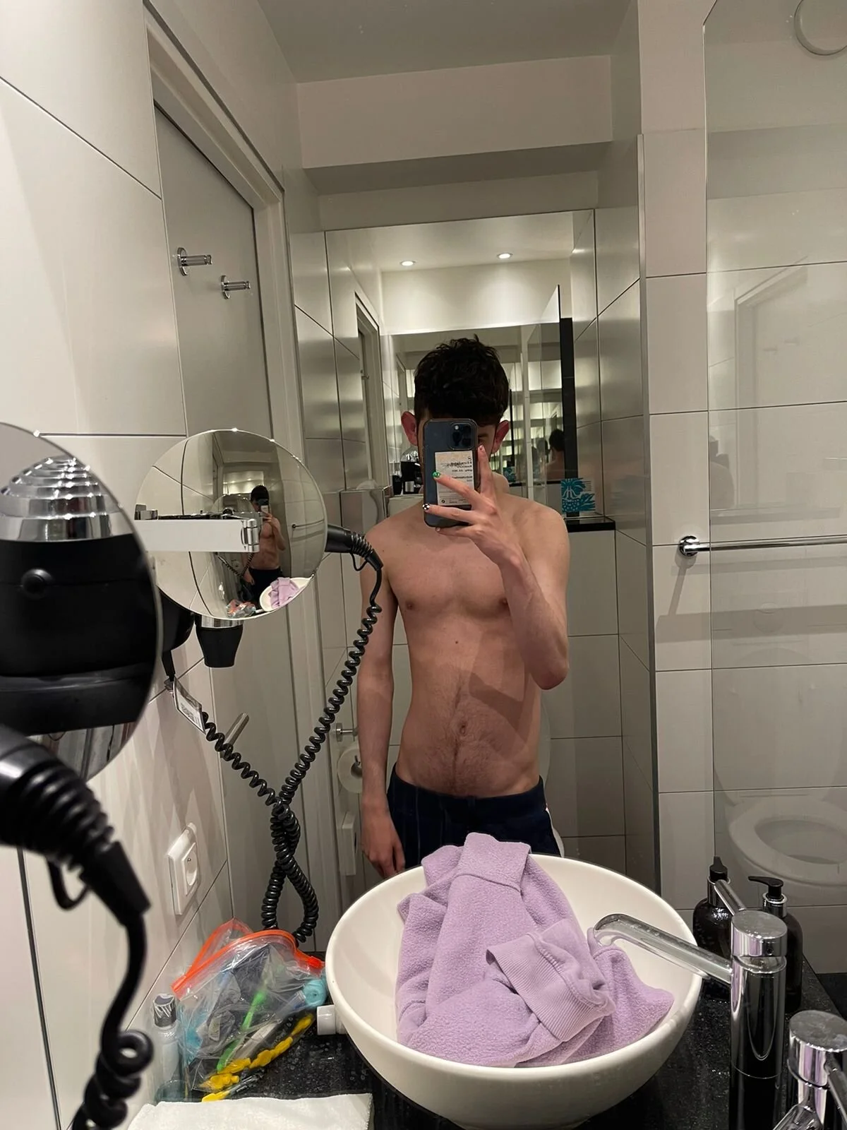 XXX Porn Photo of Nude donovan1twink 3