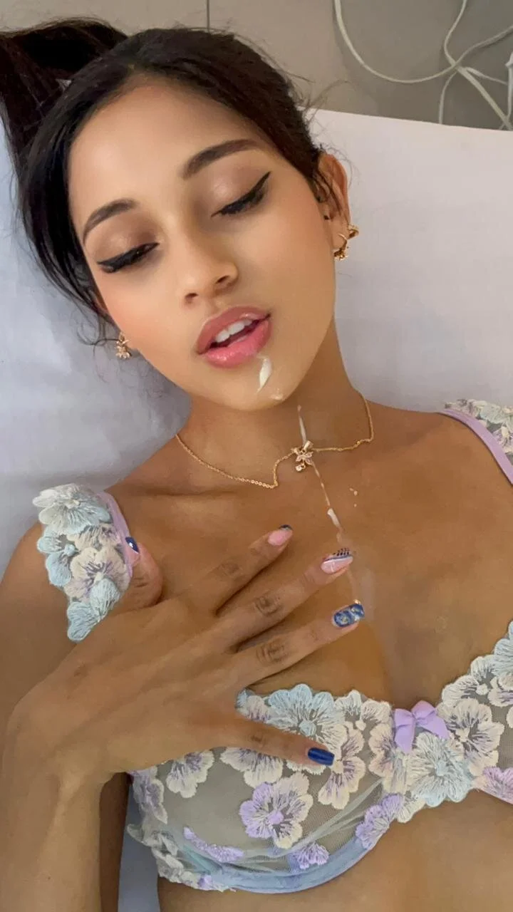 XXX Porn Photo of Nude NoaDream 32