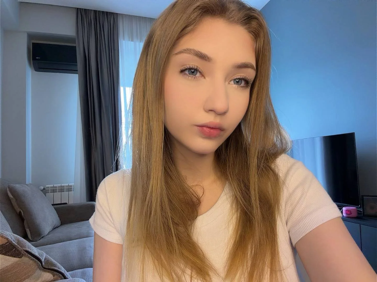 XXX Porn Photo of Nude AveryBerkson 54