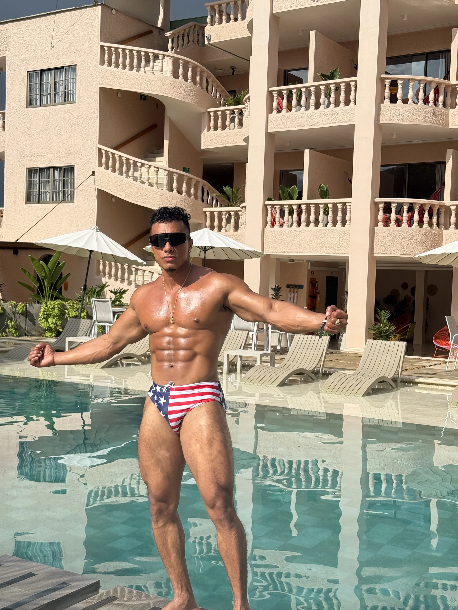 XXX Porn Photo of Nude Johnn_lewiss 10