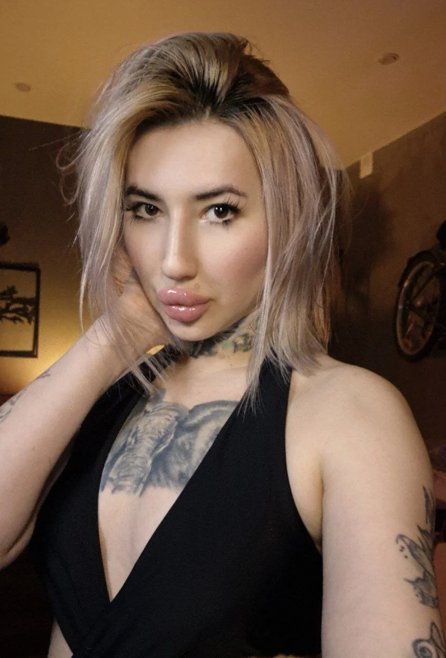 XXX Porn Photo of Nude AuroraKeepFuck 3