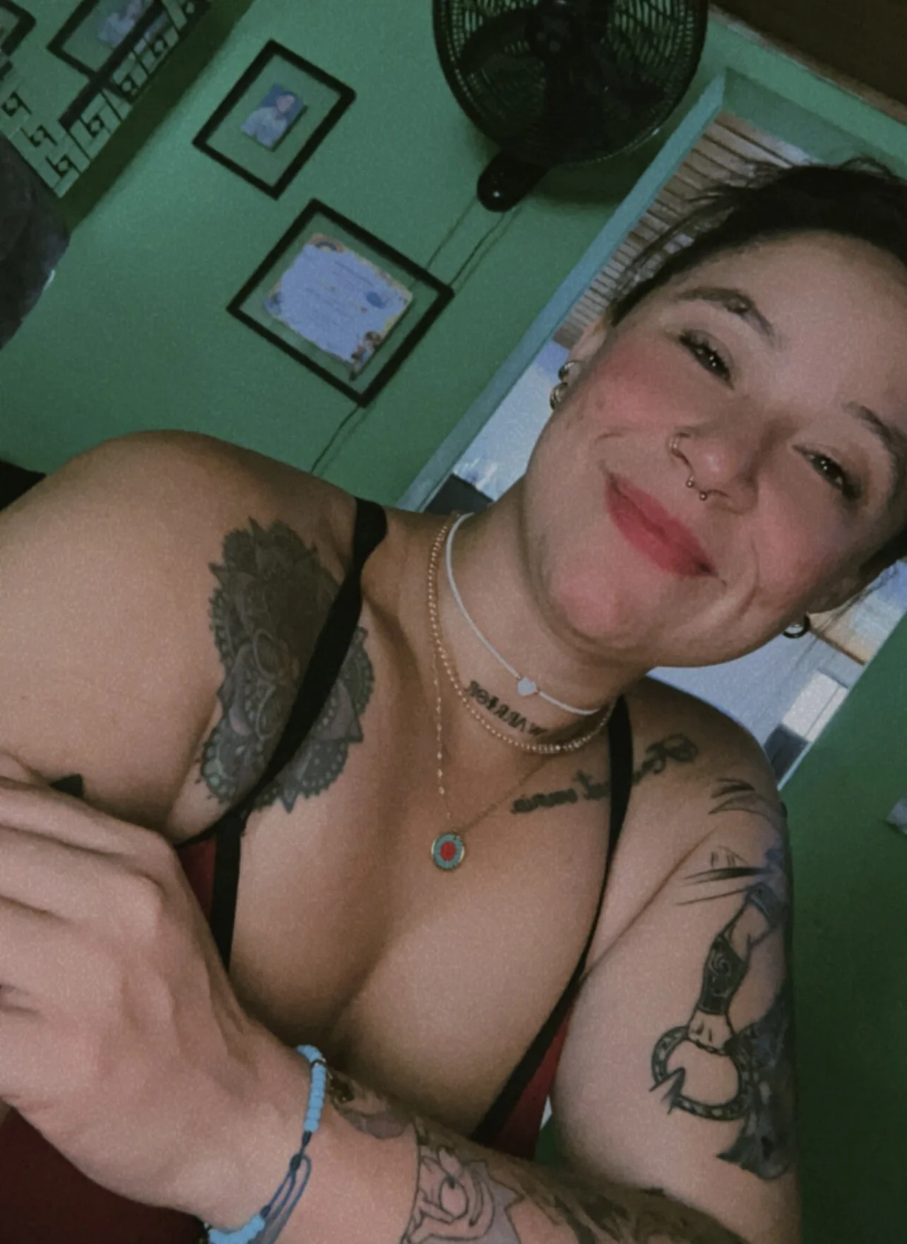 XXX Porn Photo of Nude feel_me_nicolle 9