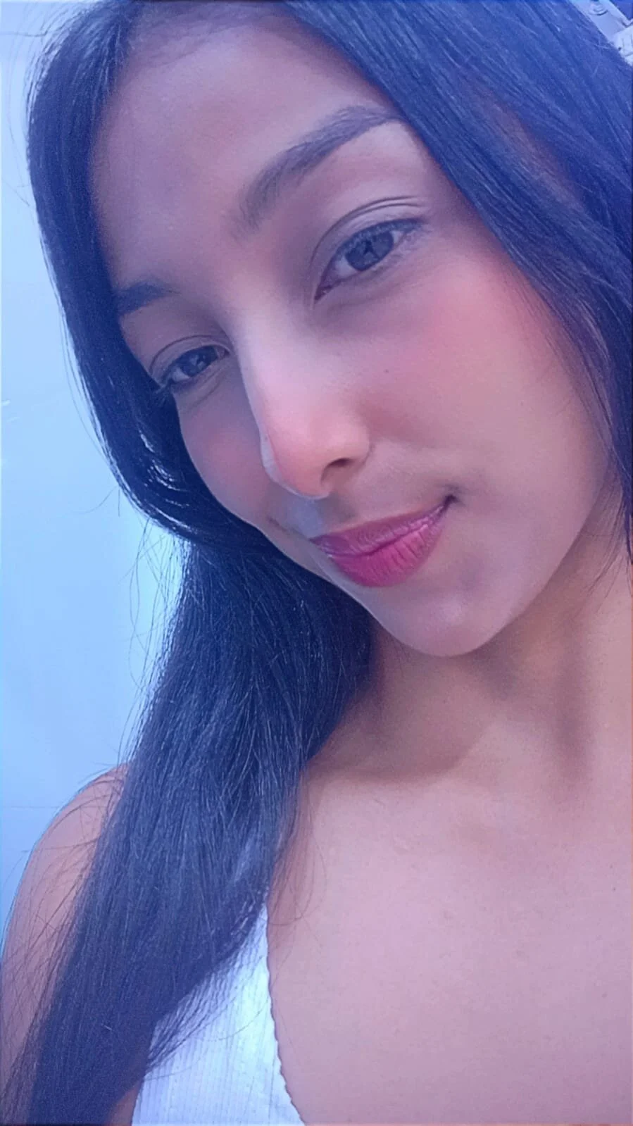 XXX Porn Photo of Nude skinnysexzara18 19