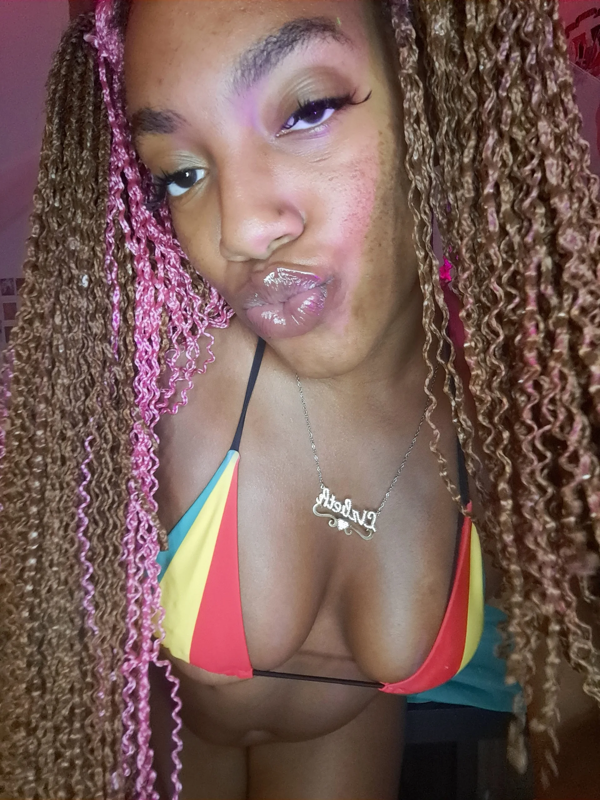 XXX Porn Photo of Nude ChocolatCoveredStrawberry 1