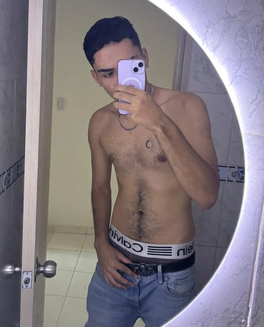 XXX Porn Photo of Nude Auron_merrow 2