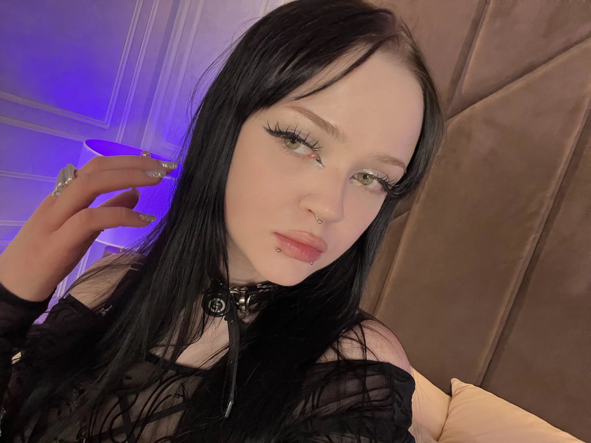XXX Porn Photo of Nude PorcelainAnora 13