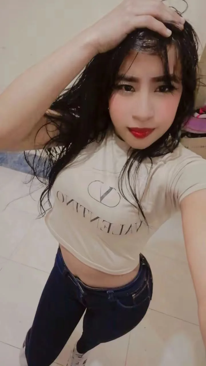 XXX Porn Photo of Nude evelynnice19 1