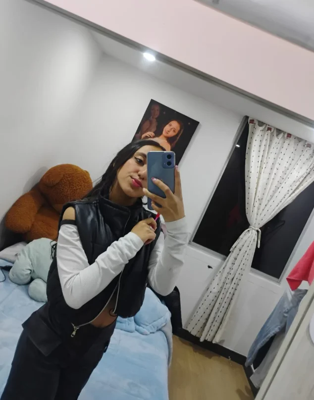 XXX Porn Photo of Nude SweettGiselle_ 2