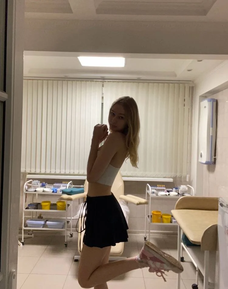 XXX Porn Photo of Nude LunaCrave 4