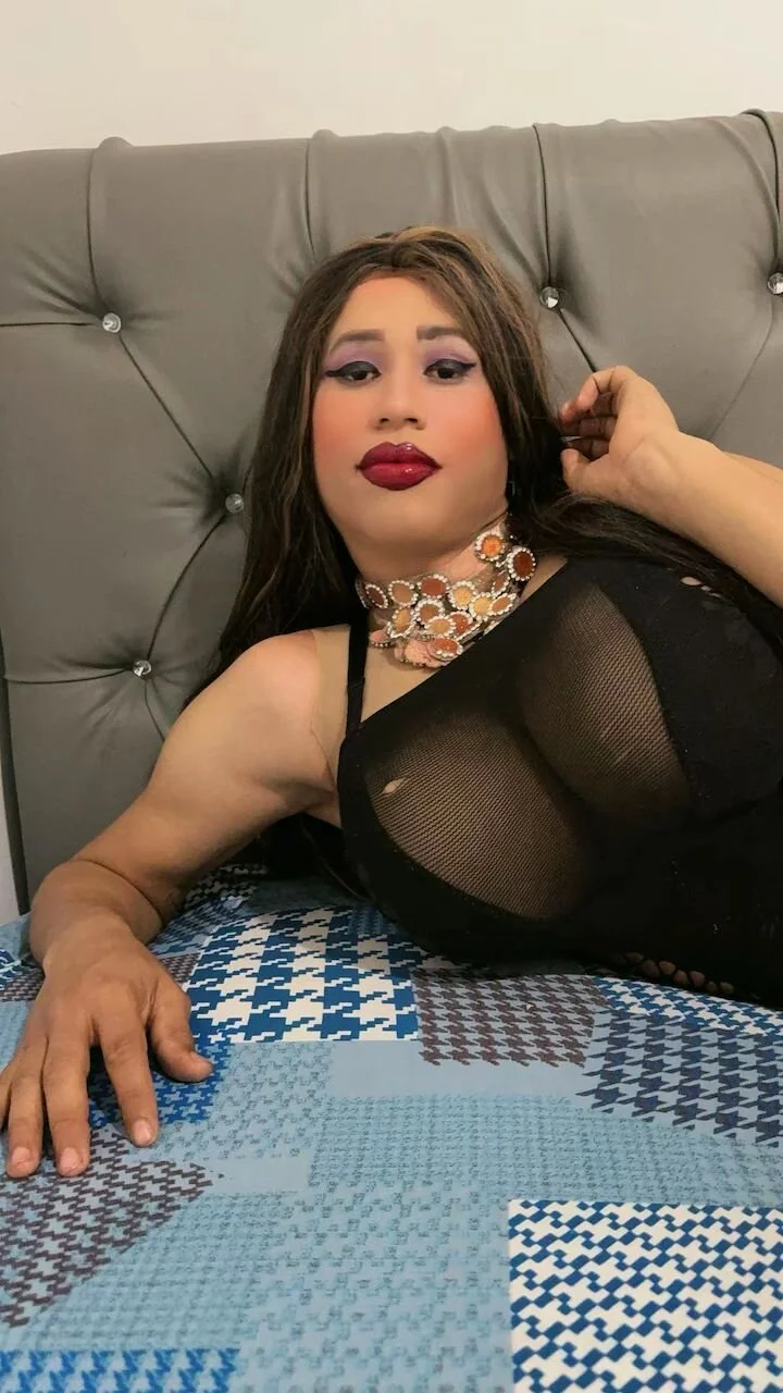 XXX Porn Photo of Nude samantha_hugecock 5